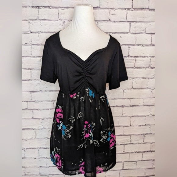 TORRID Baby Doll, Empire Waist, Flowy Blouse/Top Sz 1 - Picture 3 of 9